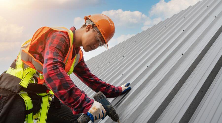 Professional metal roof installation in Cleo Springs, OK